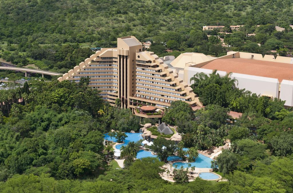 The Cascades Hotel At Sun City Resort Екстериор снимка